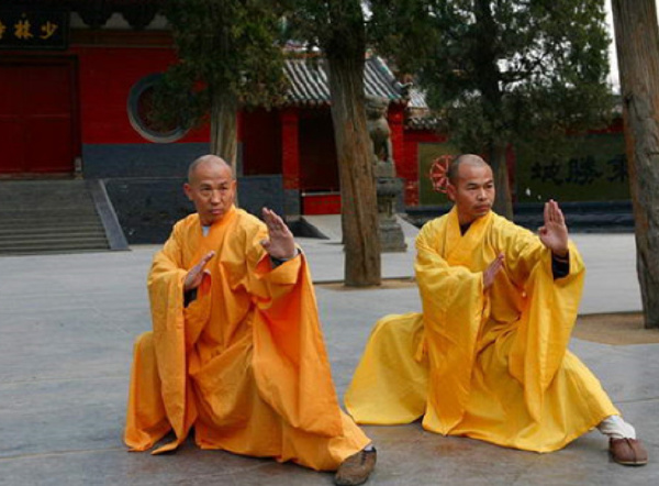 中国最厉害的十大武术排名：咏春拳叶问师从李小龙
