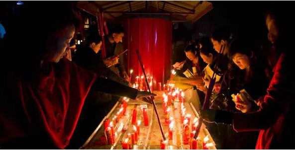 中秋节十大传统习俗排行榜 中秋最传统的习俗排名