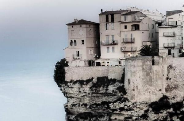 世界十大著名悬崖排行榜：梅萨维德悬崖被称为悬崖宫