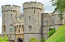 英国十大最古老的建筑排名（英国十大最古老的建筑是什么）